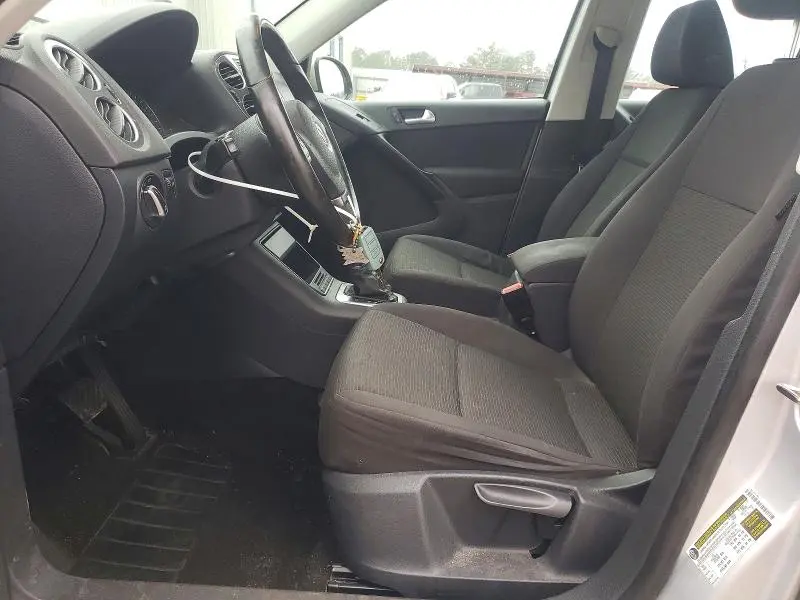 2015 VOLKSWAGEN TIGUAN S  