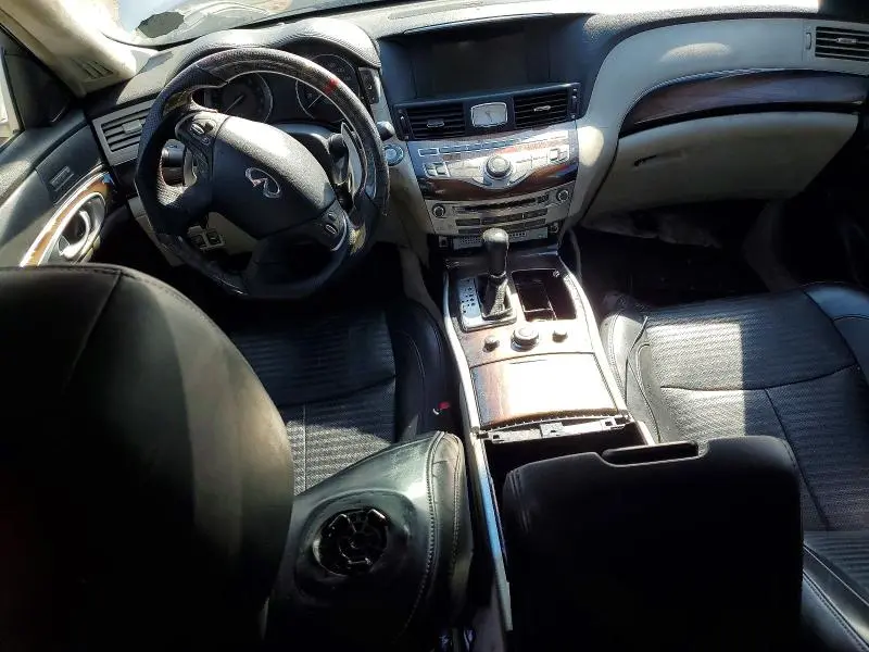 2011 INFINITI M37 X  