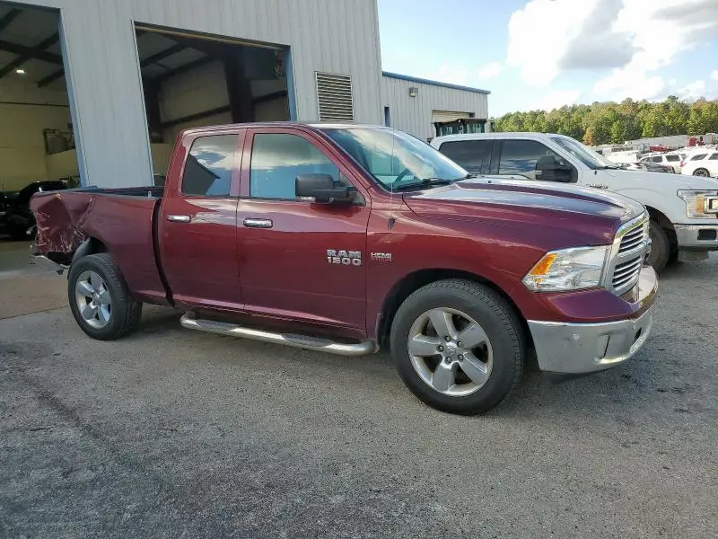 2016 RAM 1500 SLT  