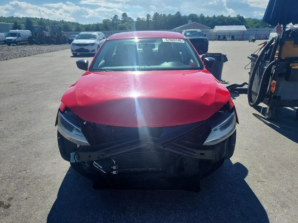 2014 VOLKSWAGEN JETTA BASE  