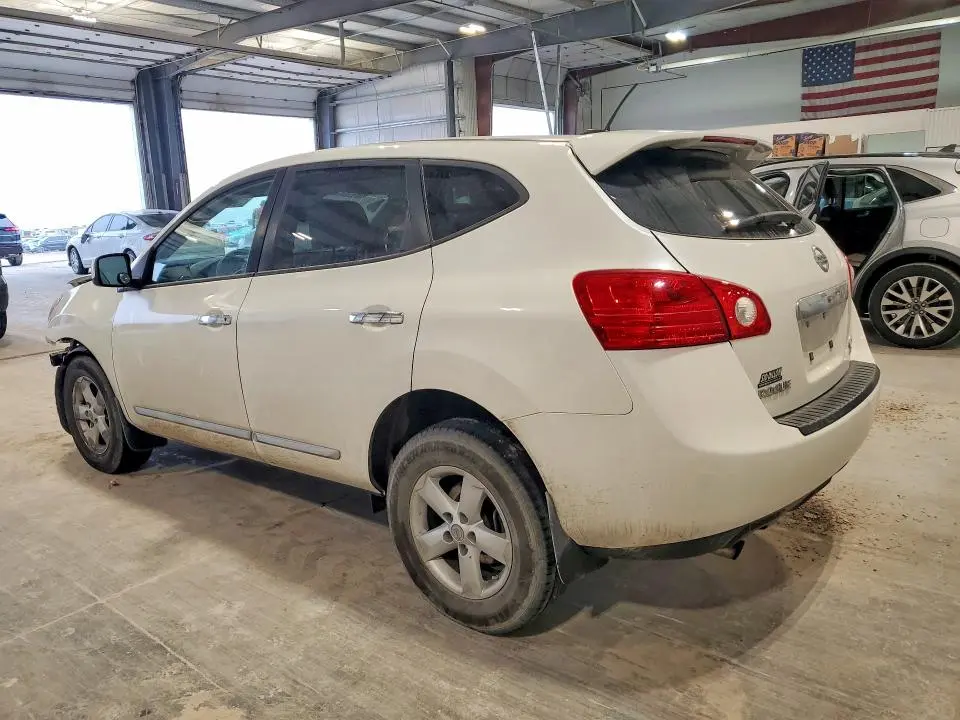 2013 NISSAN ROGUE S  