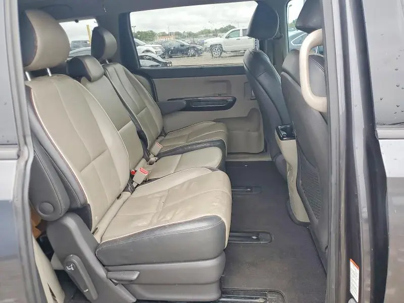 2016 KIA SEDONA EX  