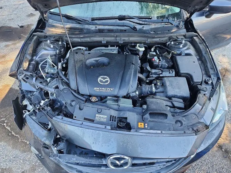 2015 MAZDA 3 TOURING  