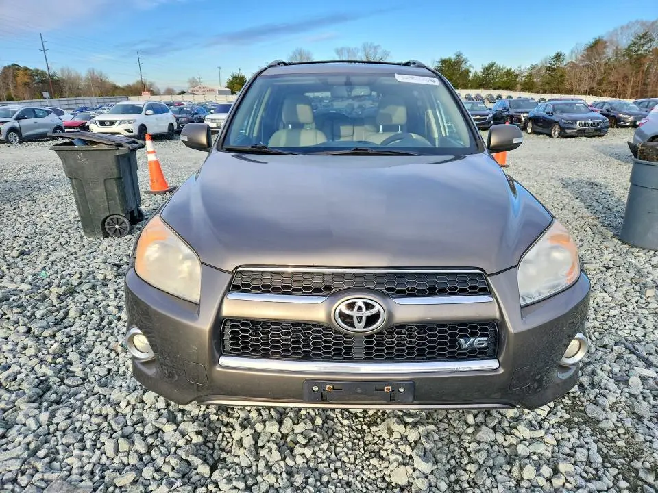 2011 TOYOTA RAV4 LIMITED  
