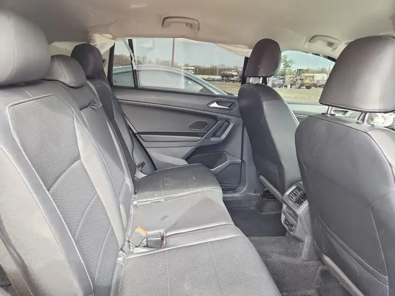 2020 VOLKSWAGEN TIGUAN SE  