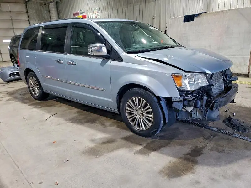 2013 CHRYSLER TOWN & COUNTRY TOURING L  