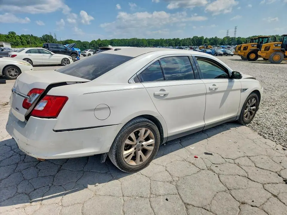 2010 FORD TAURUS SEL  
