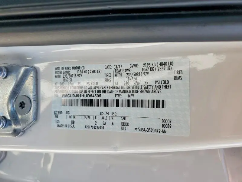 2017 FORD ESCAPE TITANIUM  
