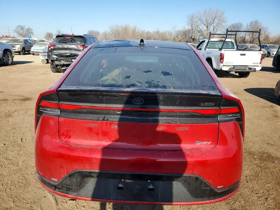 2024 TOYOTA PRIUS LE  