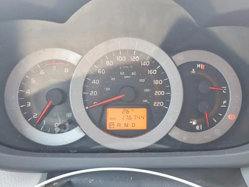 2011 TOYOTA RAV4 BASE  