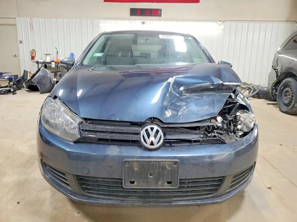 2013 VOLKSWAGEN GOLF   
