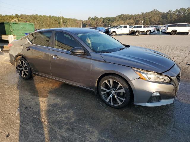 2019 NISSAN ALTIMA SR