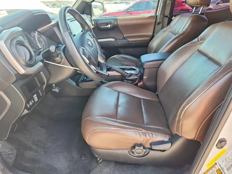 2016 TOYOTA TACOMA LIMITED  