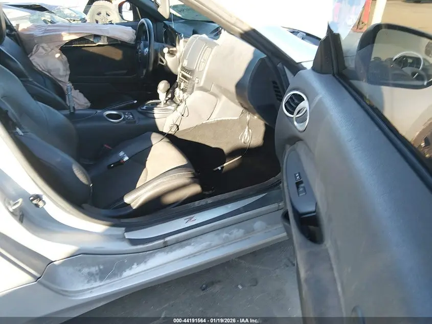 2012 NISSAN 370Z TOURING