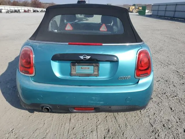 2018 MINI COOPER   