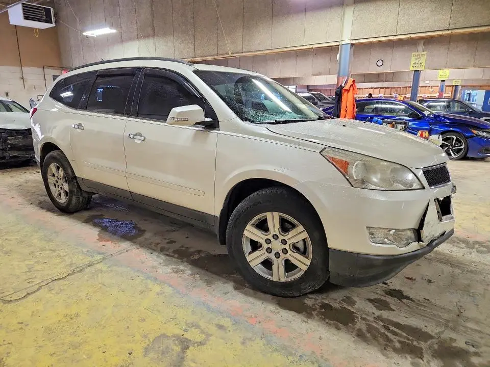 2011 CHEVROLET TRAVERSE LT  