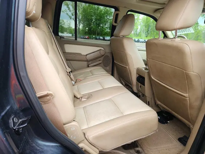 2010 FORD EXPLORER XLT  