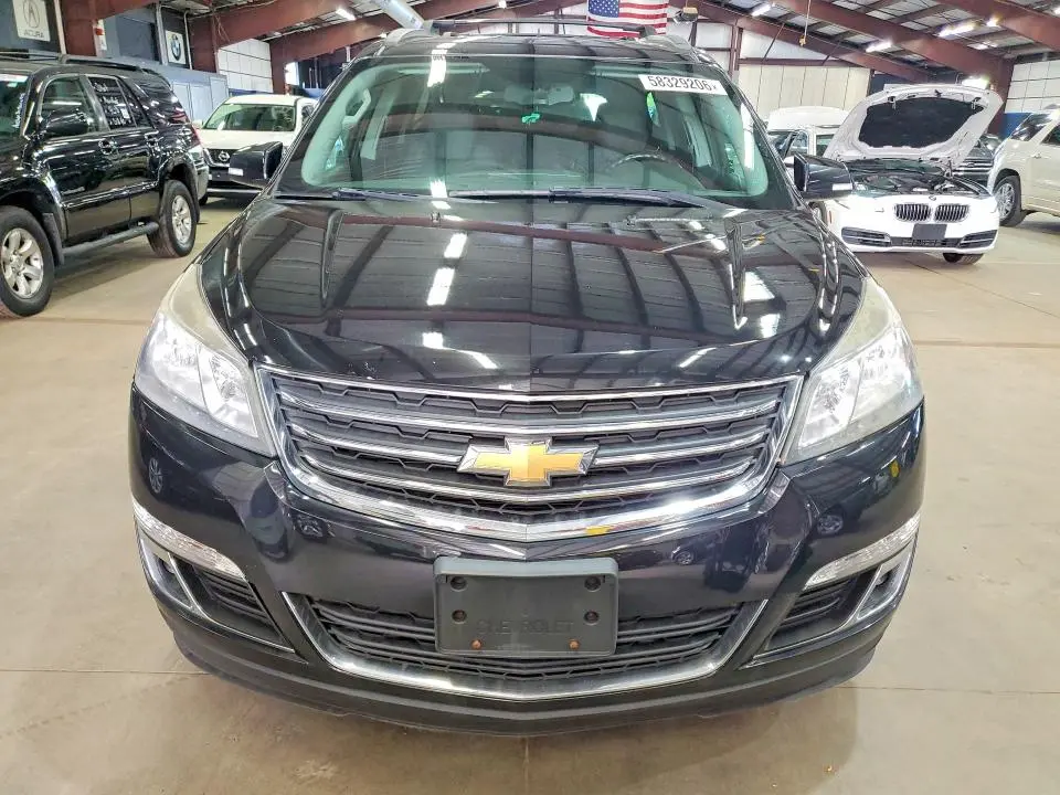 2017 CHEVROLET TRAVERSE LT  