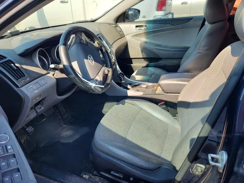 2013 HYUNDAI SONATA SE  