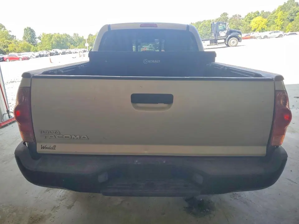 2013 TOYOTA TACOMA BASE  