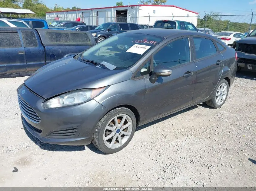 2015 FORD FIESTA SE
