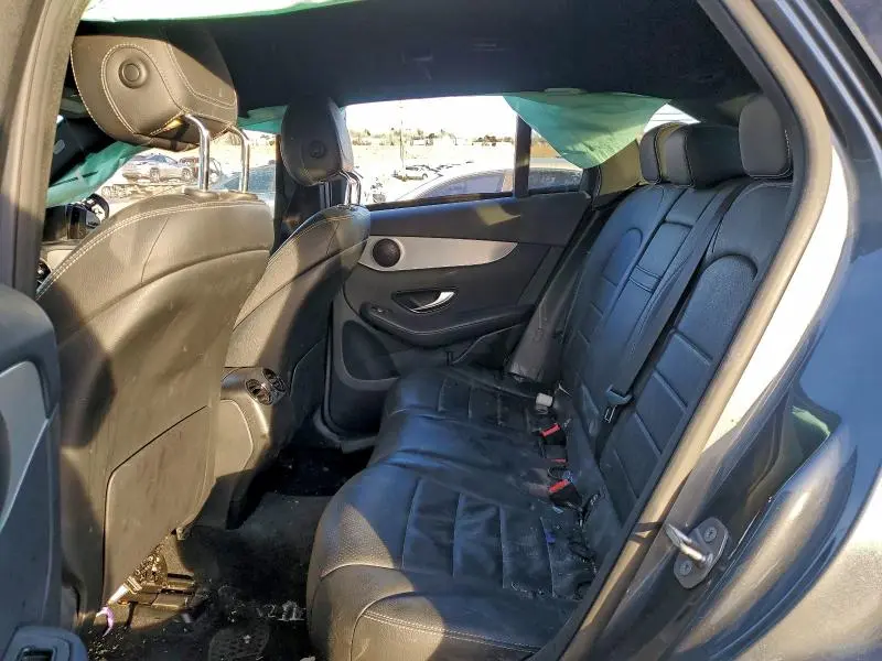 2019 MERCEDES-BENZ GLC 300  