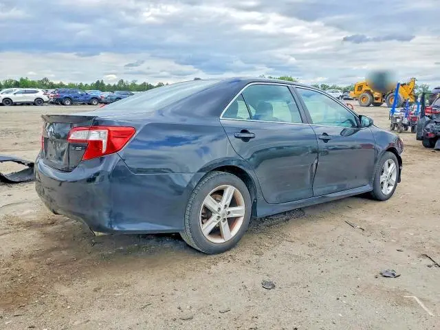 2014 TOYOTA CAMRY SE  