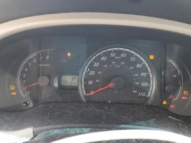 2011 TOYOTA SIENNA LE