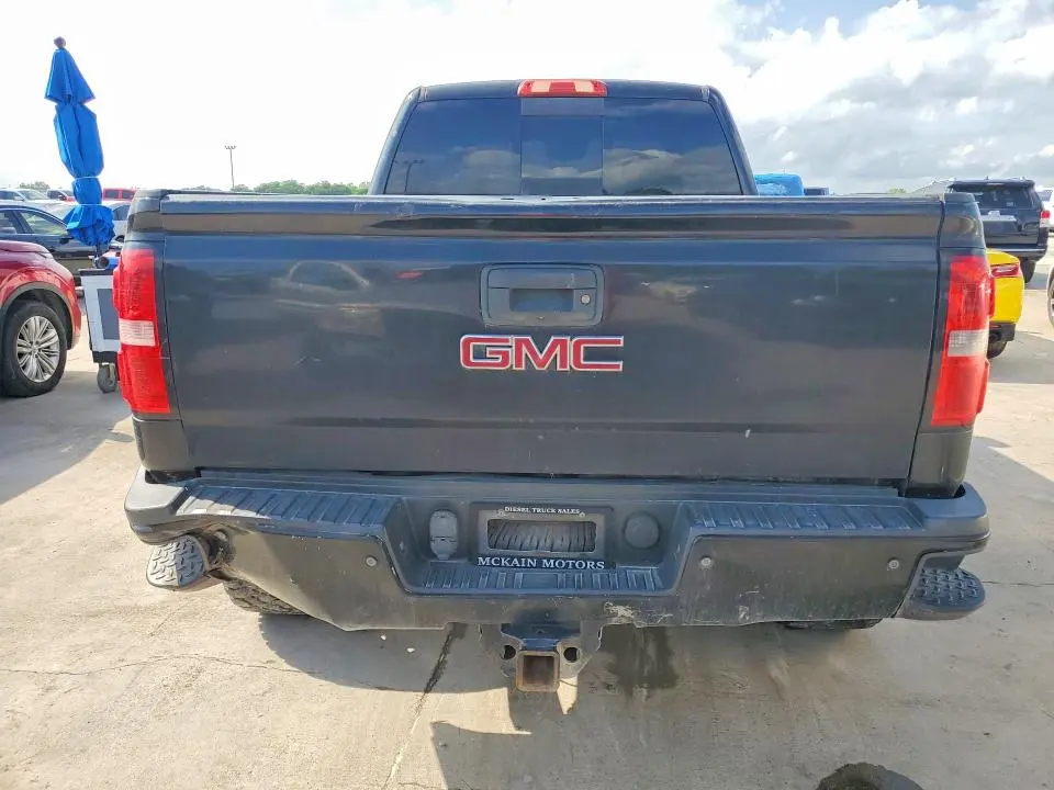 2015 GMC SIERRA K2500 DENALI  