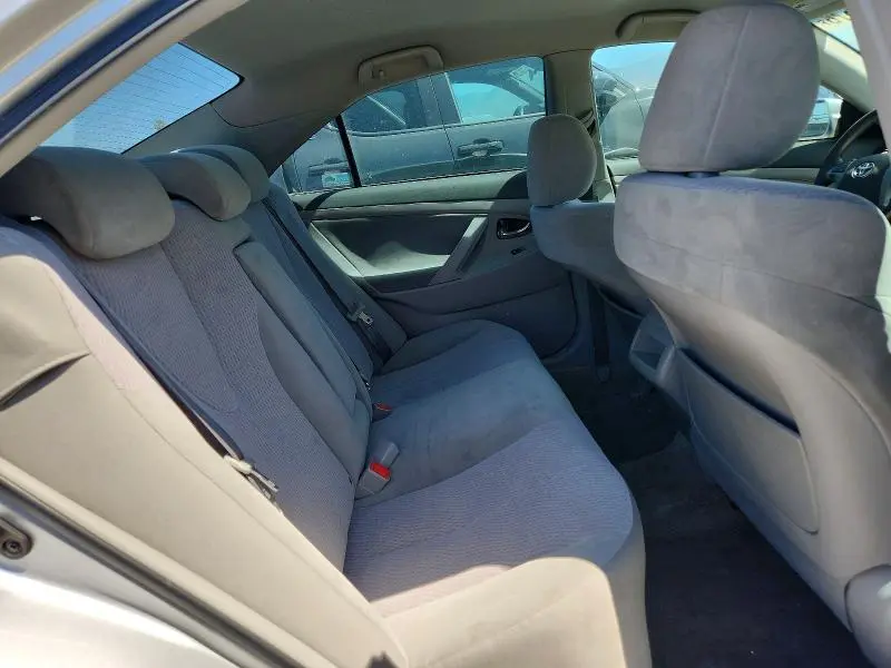 2010 TOYOTA CAMRY LE  