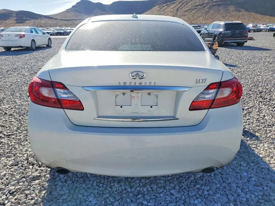 2012 INFINITI M37   