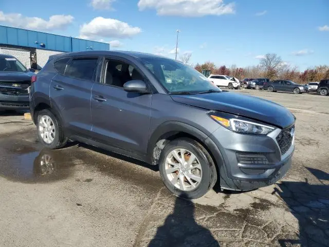 2021 HYUNDAI TUCSON SE  