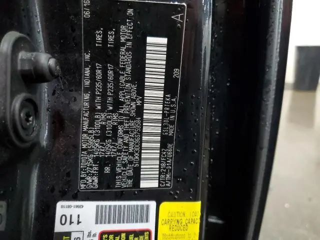 2016 TOYOTA SIENNA LE  