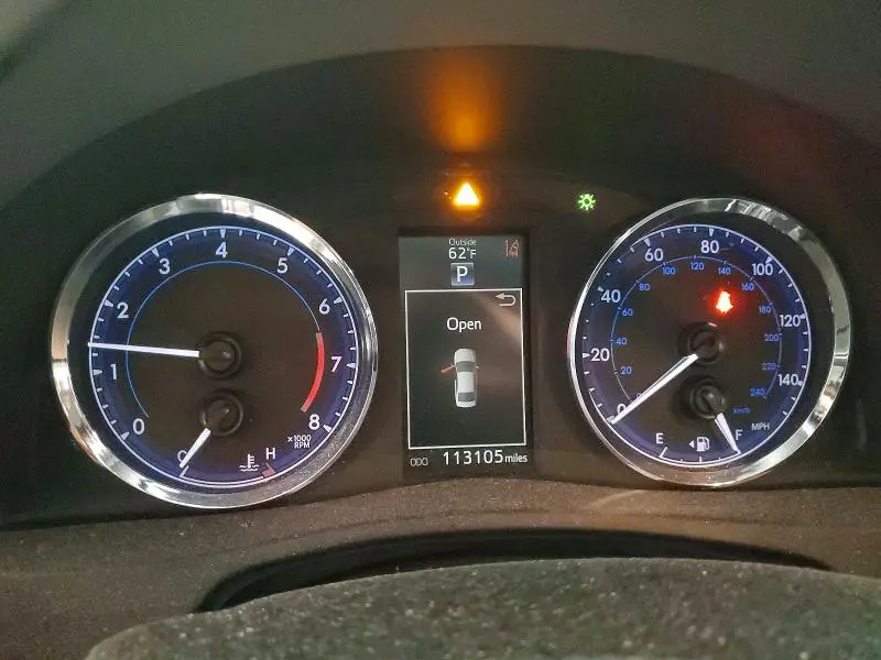 2017 TOYOTA COROLLA 50TH ANNIVERSARY SPECIAL EDITI  