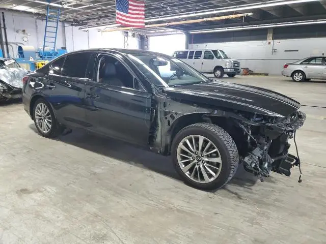 2021 INFINITI Q50 LUXE  
