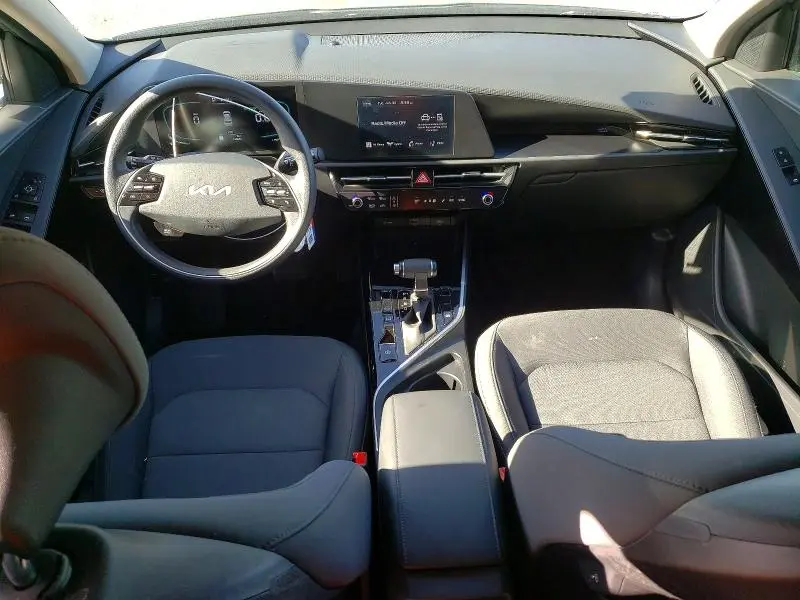 2025 KIA NIRO LX  