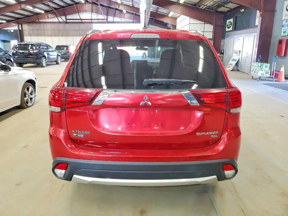 2016 MITSUBISHI OUTLANDER SE  