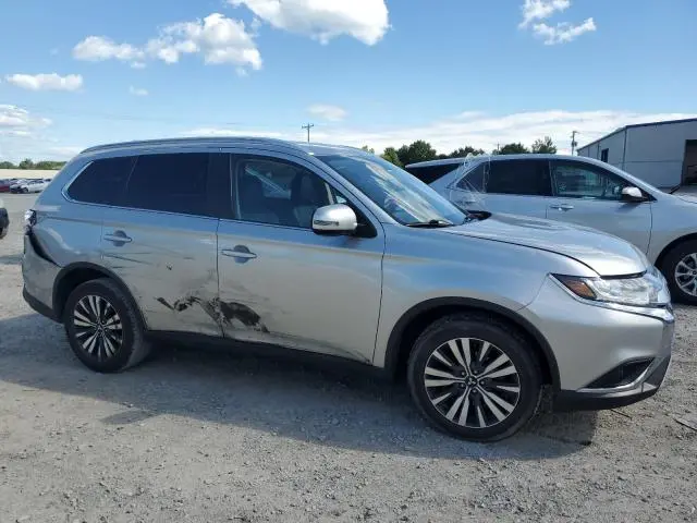 2020 MITSUBISHI OUTLANDER SE  