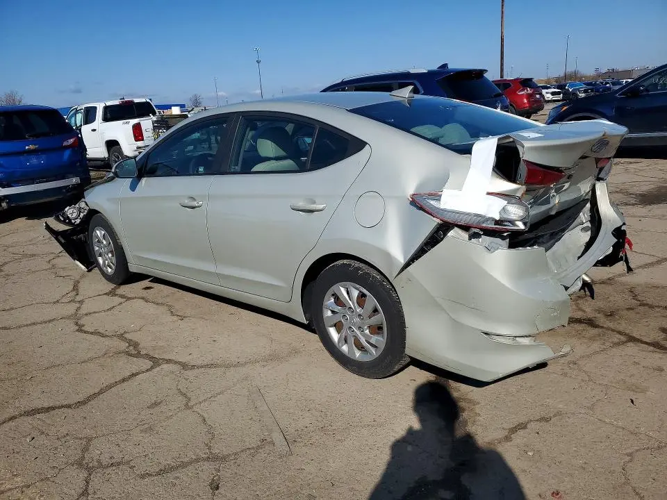 2017 HYUNDAI ELANTRA SE  