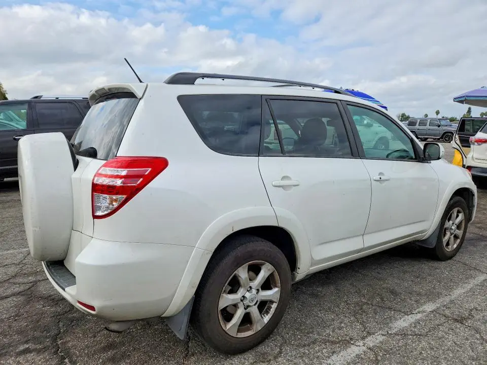 2010 TOYOTA RAV4 LIMITED  