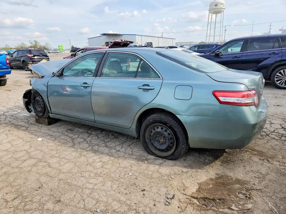 2010 TOYOTA CAMRY LE  