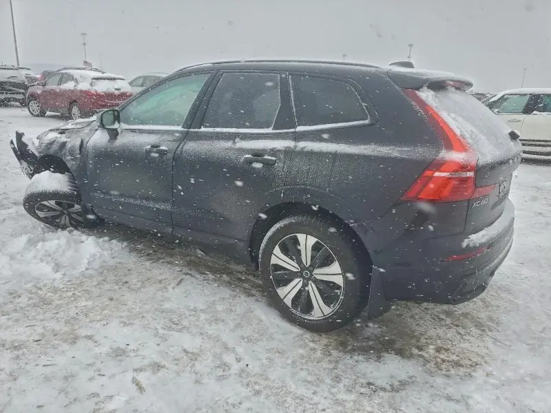 2025 VOLVO XC60 PLUS  