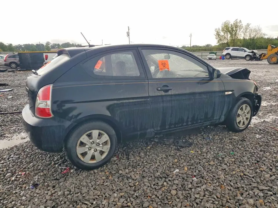2011 HYUNDAI ACCENT GS  