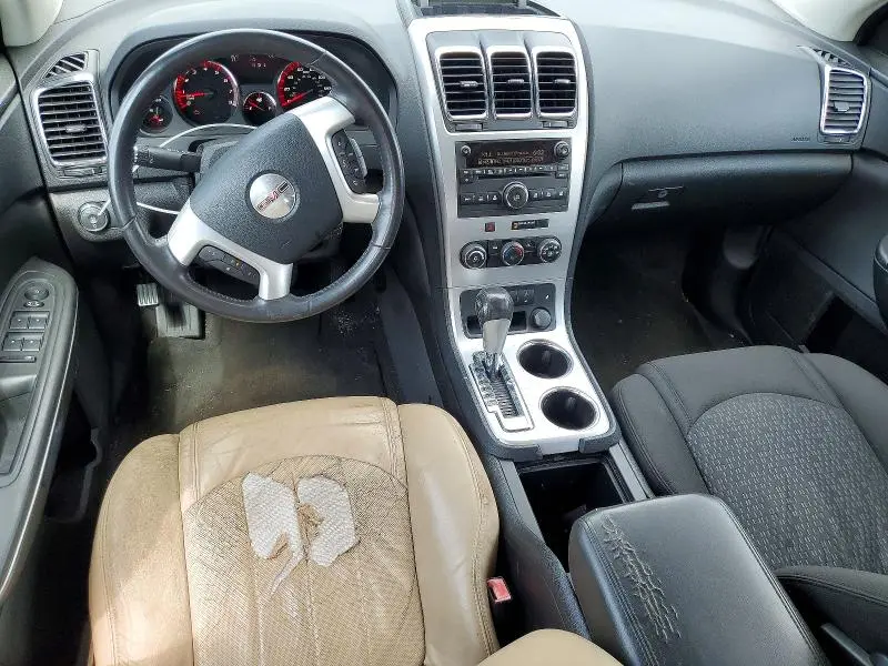 2011 GMC ACADIA SLE  