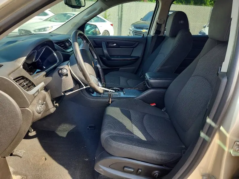 2016 CHEVROLET TRAVERSE LT  