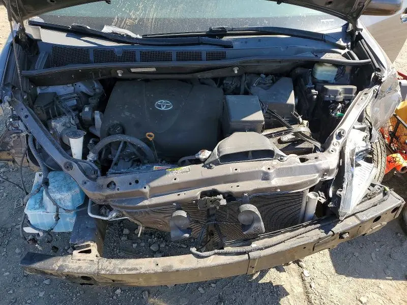 2017 TOYOTA SIENNA XLE 8-PASSENGER  