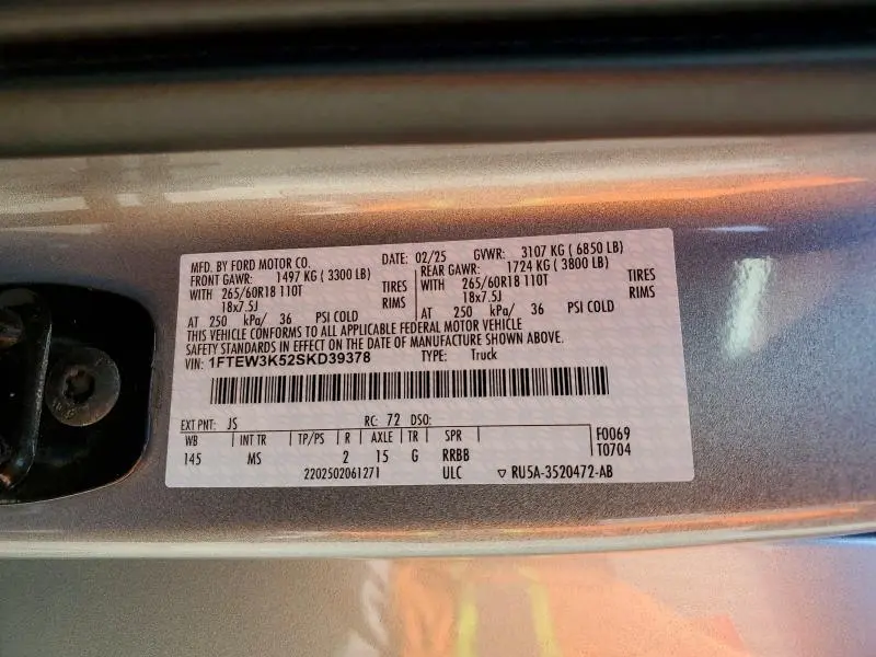 2025 FORD F150 XLT  