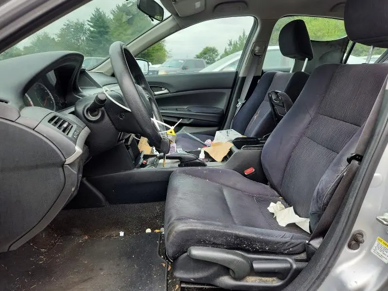 2011 HONDA ACCORD LX  
