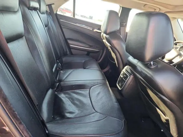 2019 CHRYSLER 300 LIMITED  