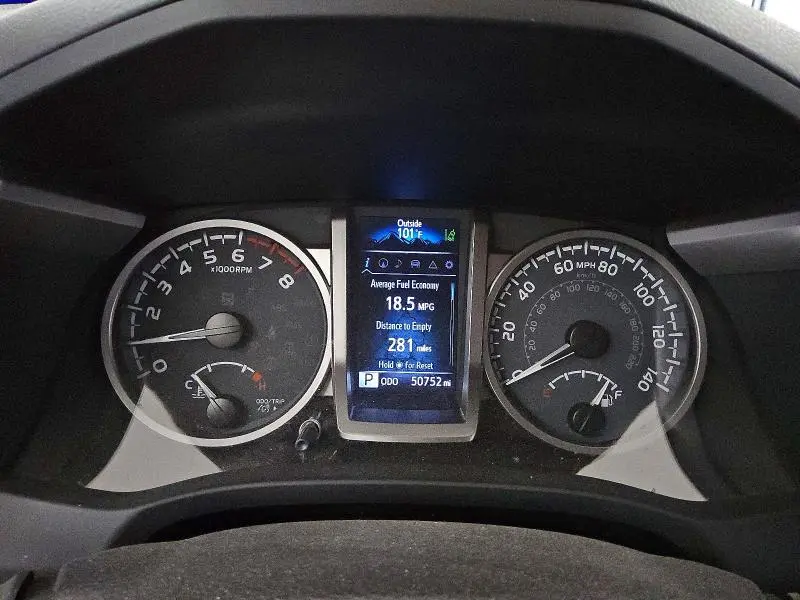 2023 TOYOTA TACOMA SR5 V6  